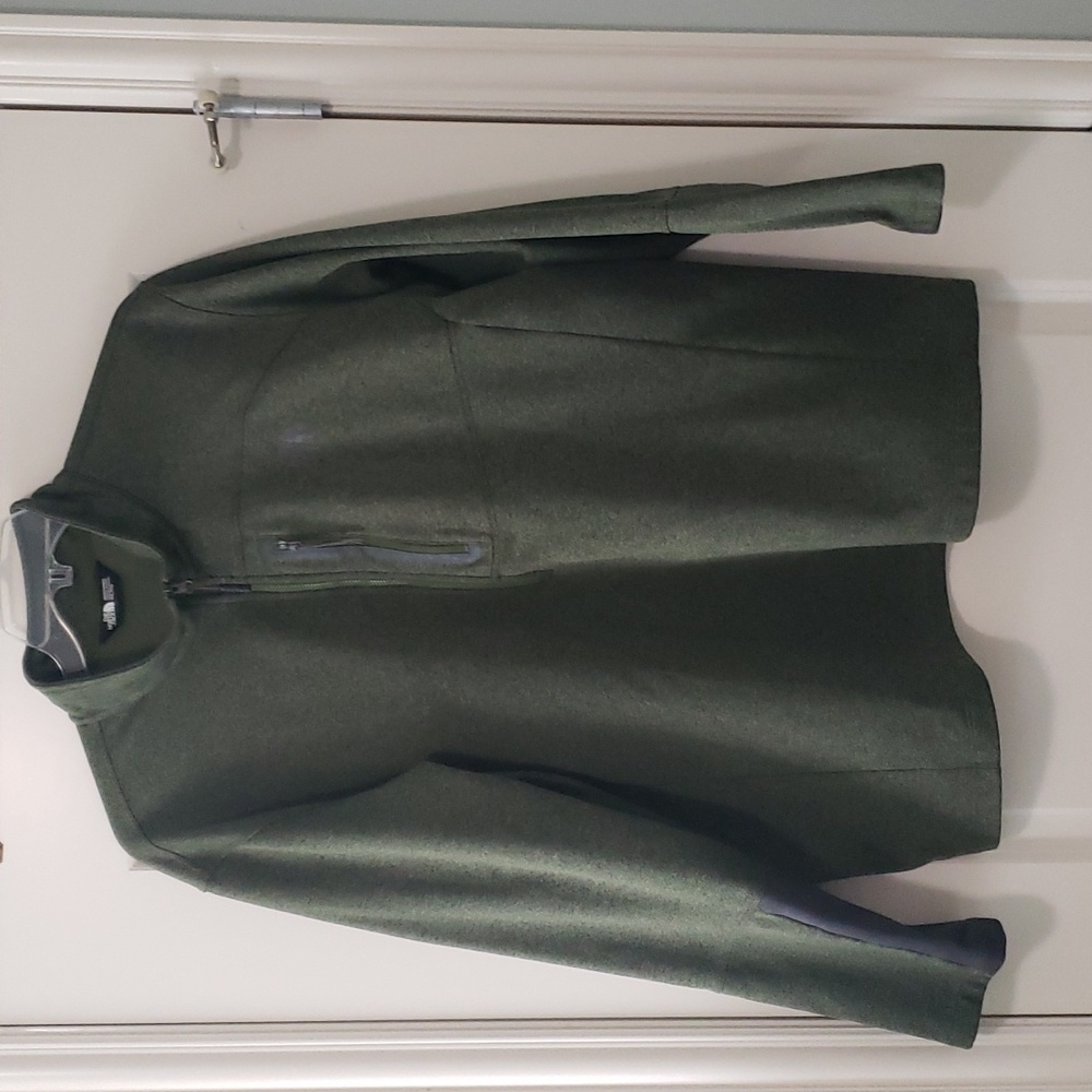 North Face Men's green Jacket